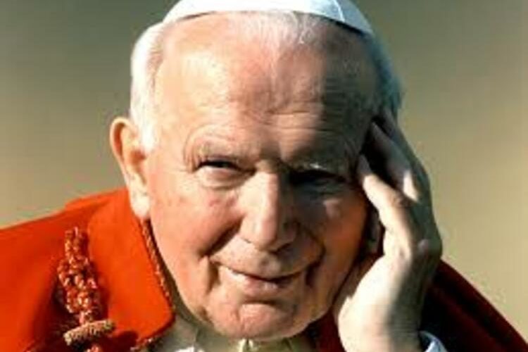 Juan Pablo II, El Papa Amigo
