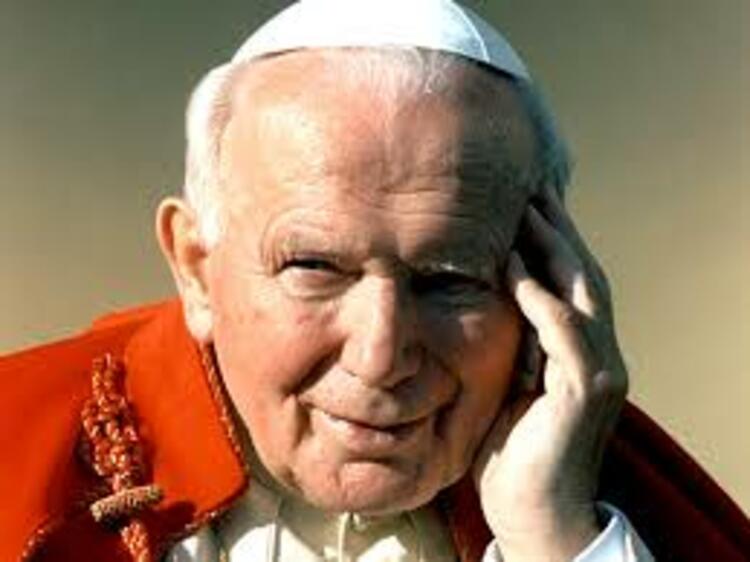 Juan Pablo II, El Papa Amigo